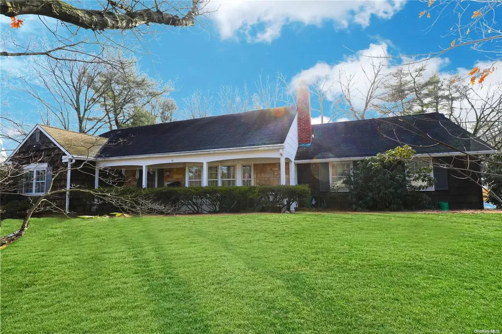 71 Barker Drive Stony Brook NY 11790