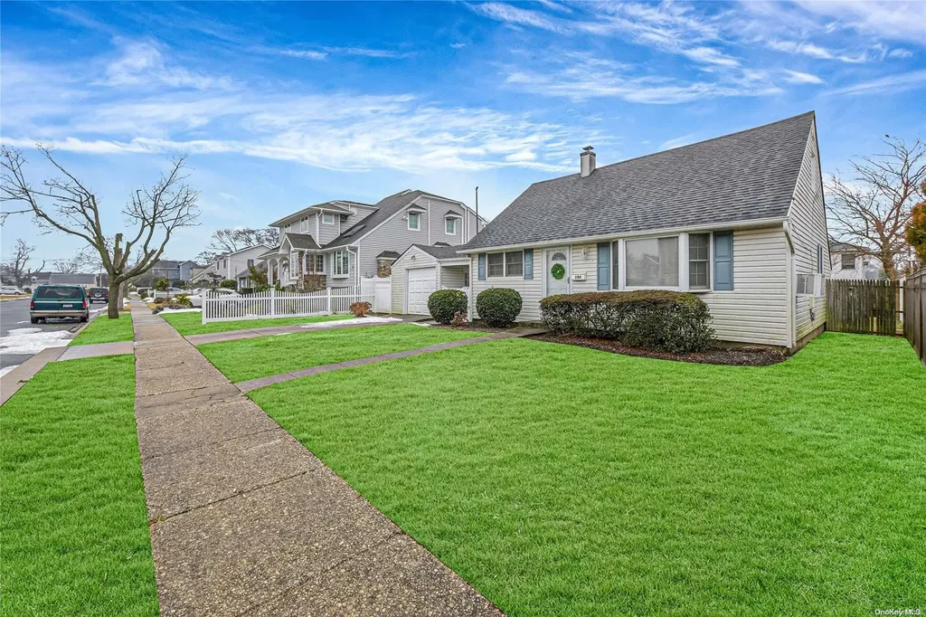 104 Harrison Place Massapequa NY 11758