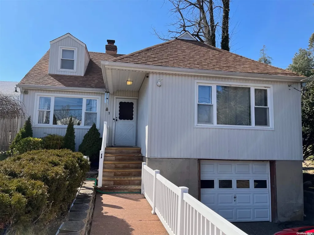 1 Benjamin Street Glen Head NY 11545