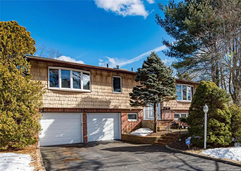 3 Chongo Place Dix Hills NY 11746