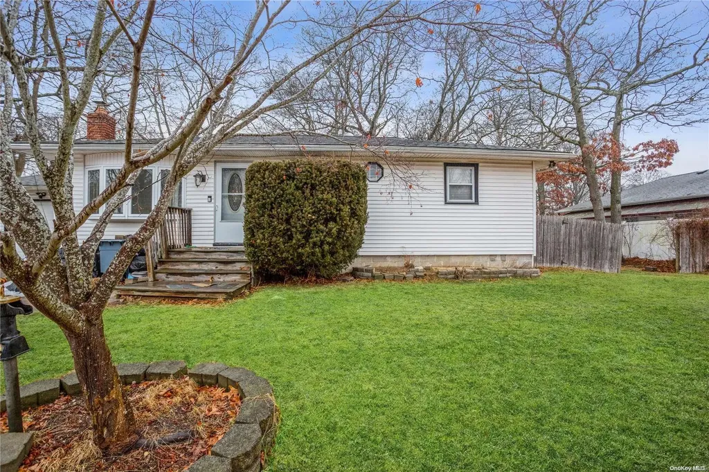 131 Eleanor Avenue Mastic NY 11950