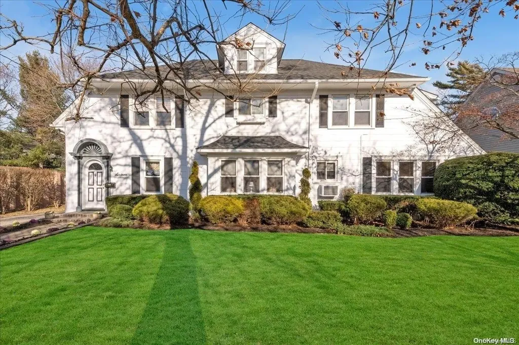 16 Prospect Avenue Woodmere NY 11598