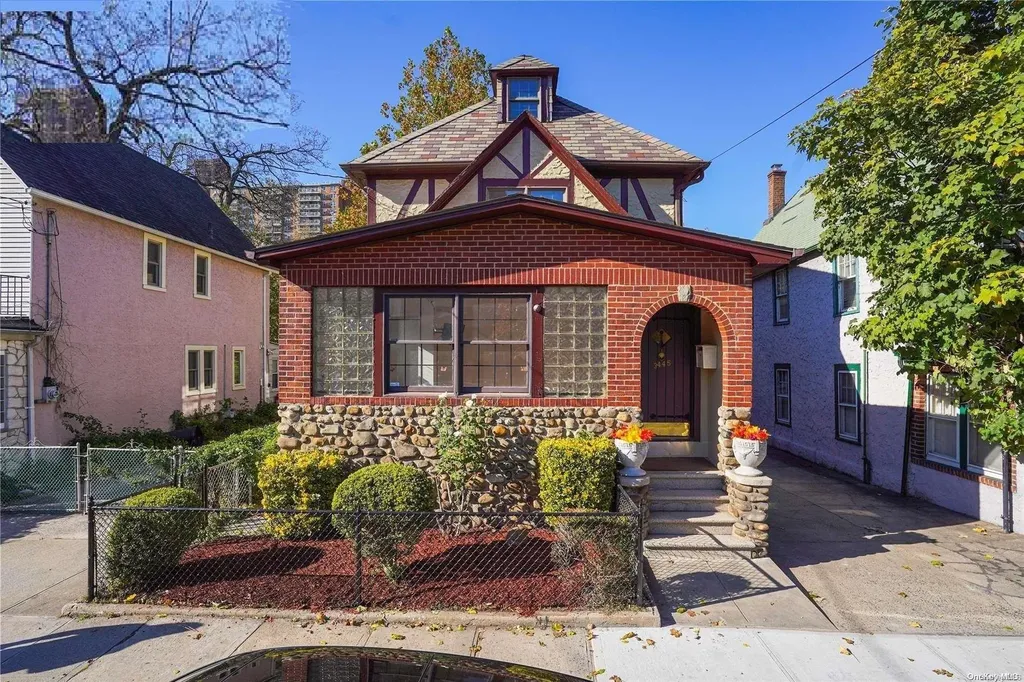 3445 Corlear Avenue Bronx NY 10463