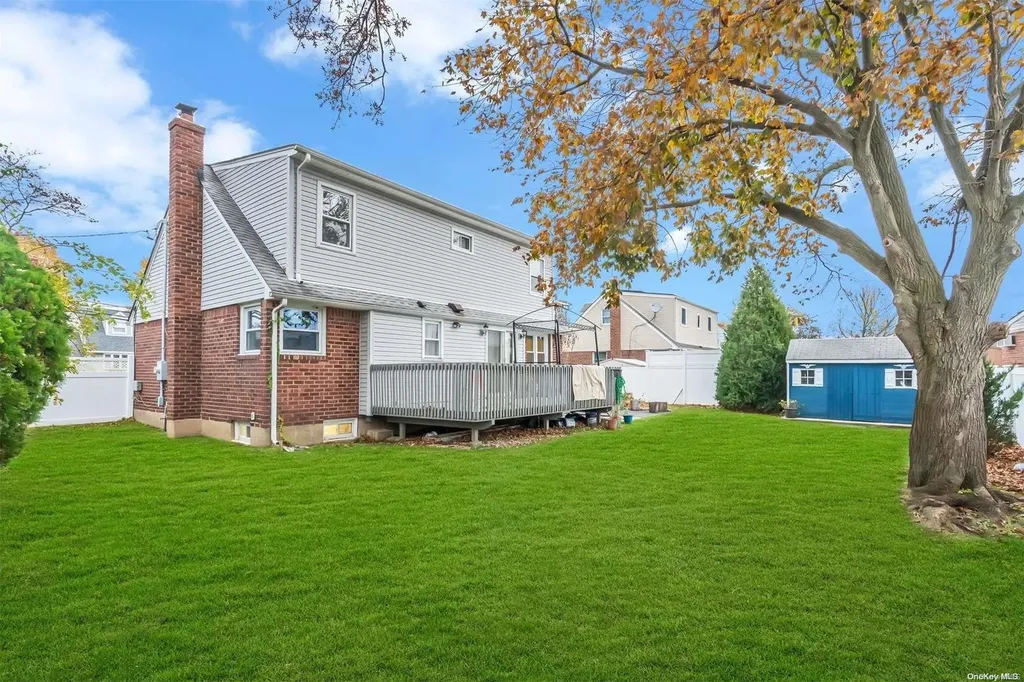7 Lynn Place Bethpage NY 11714