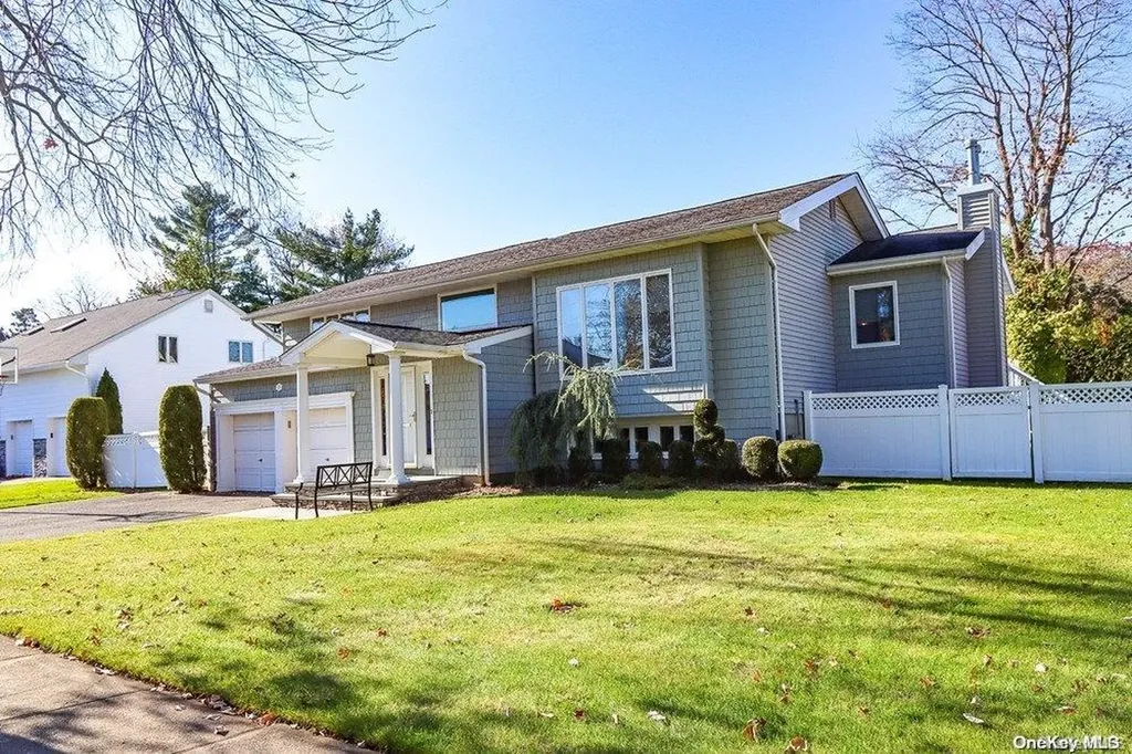 19 Saint Lawrence Place Jericho NY 11753