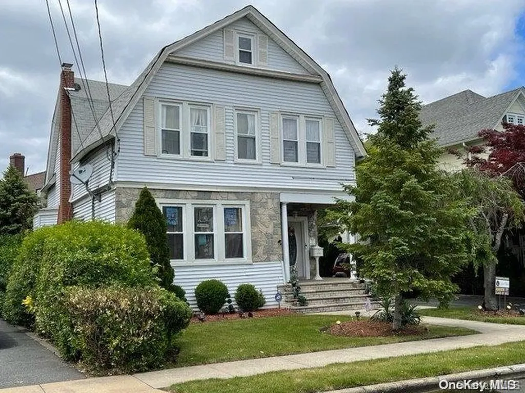 21 Harrison Avenue Lynbrook NY 11563