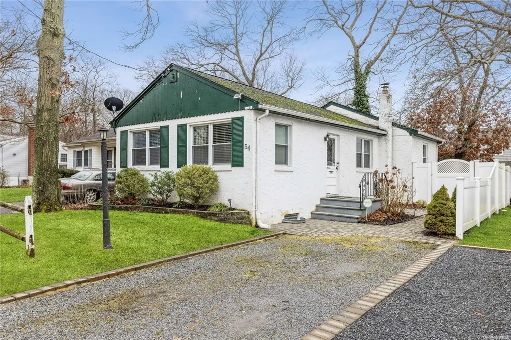 54 Misty Road Rocky Point NY 11778