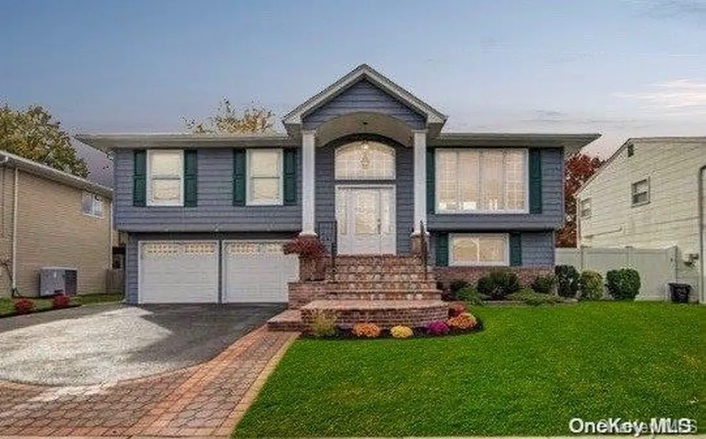 2944 Beach Drive Merrick NY 11566