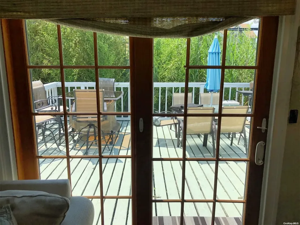 804 Evergreen Walk Ocean Beach NY 11770