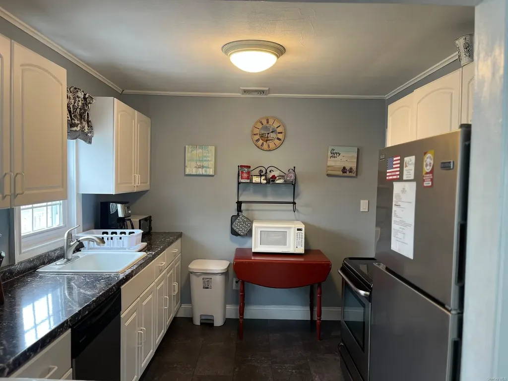 804 Evergreen Walk Ocean Beach NY 11770