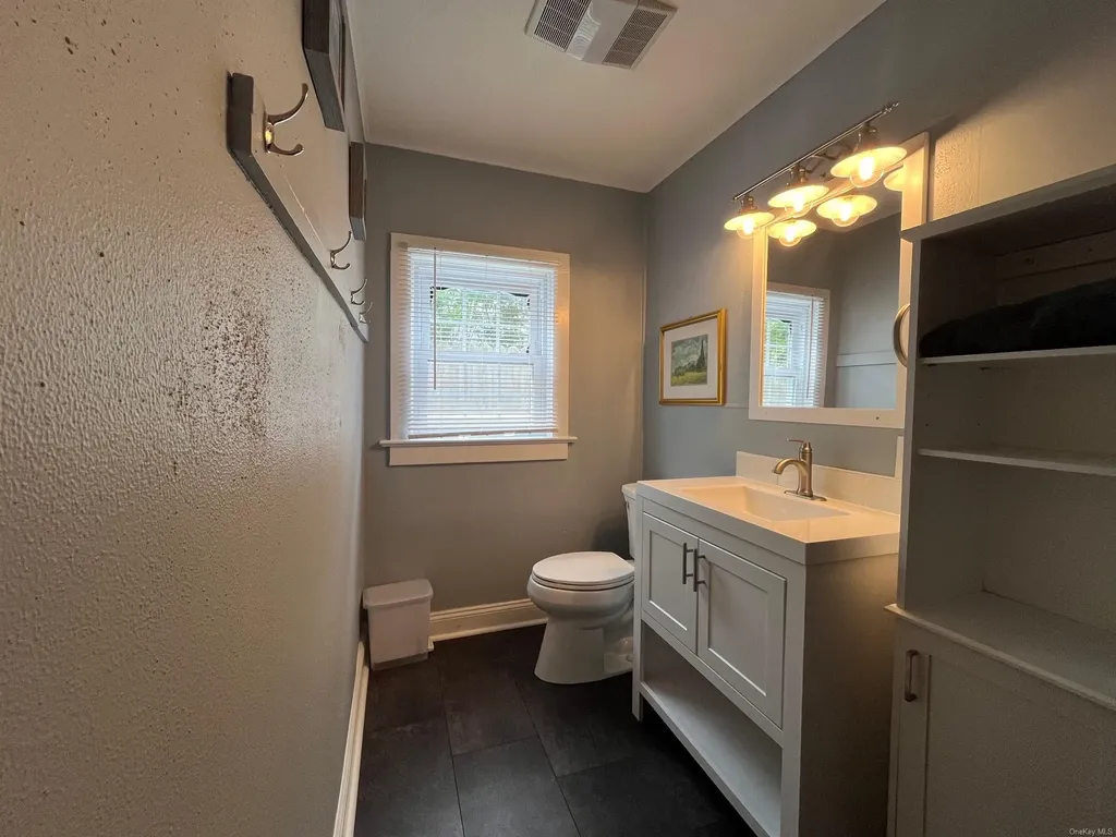 804 Evergreen Walk Ocean Beach NY 11770