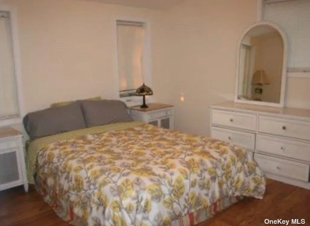 201 Cottage Walk Ocean Beach NY 11770
