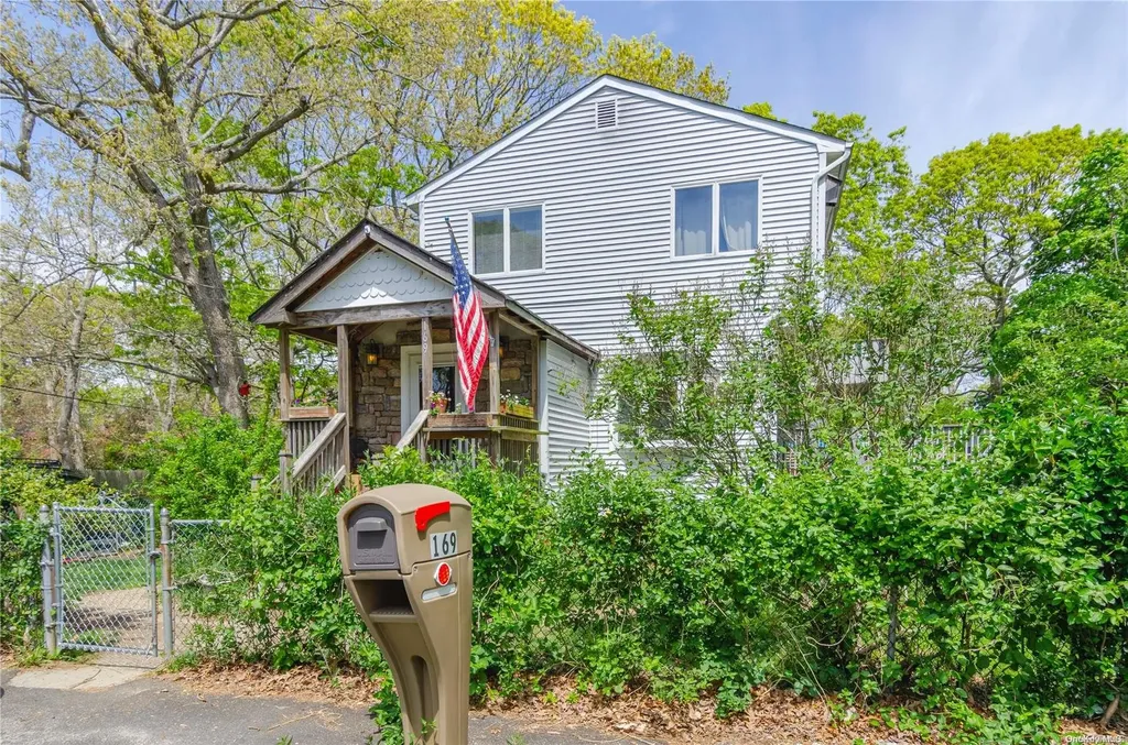 169 Aspen Road Mastic Beach NY 11951