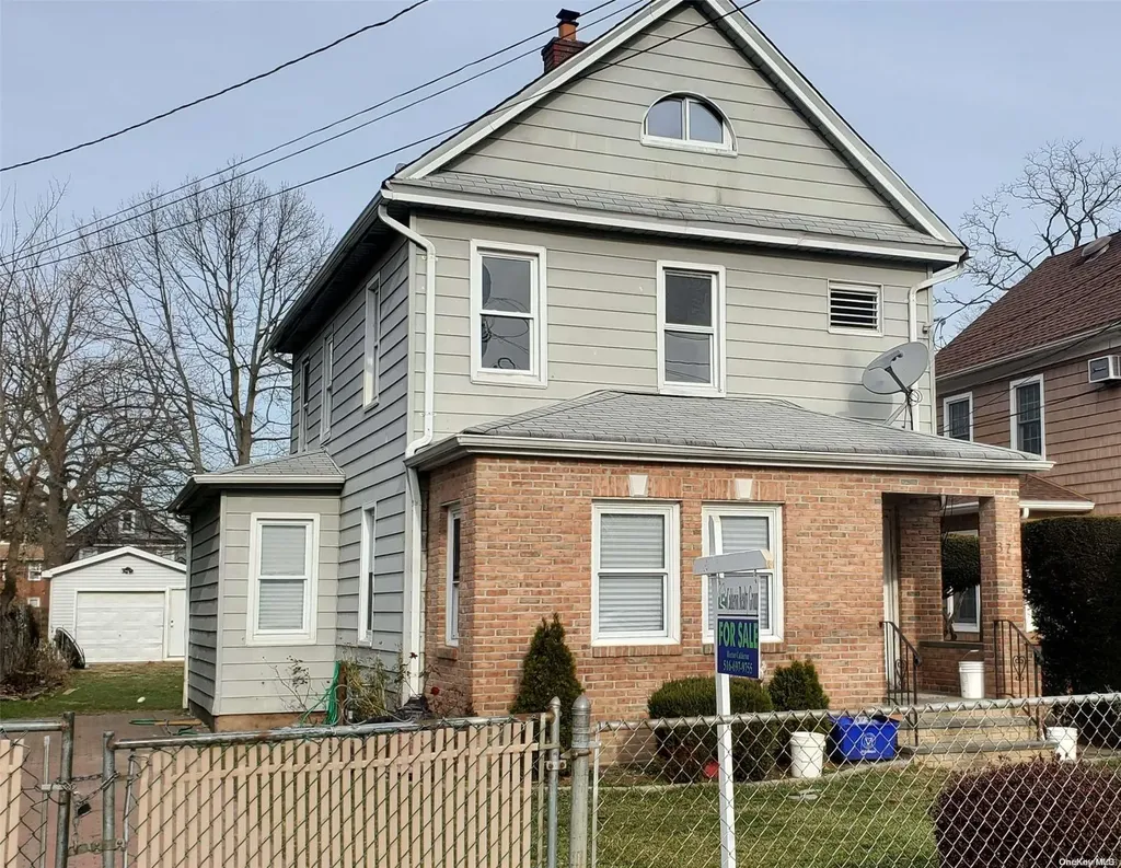 37 Thorne Avenue Hempstead NY 11550