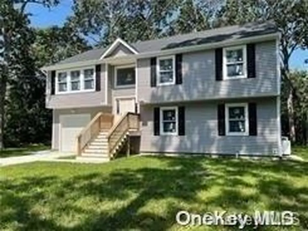 65 Lakeview Drive Mastic Beach NY 11951