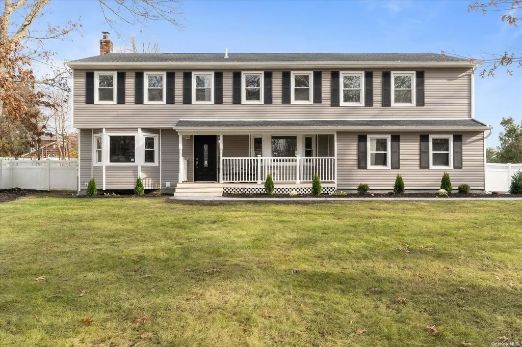 21 Locust Lane Miller Place NY 11764