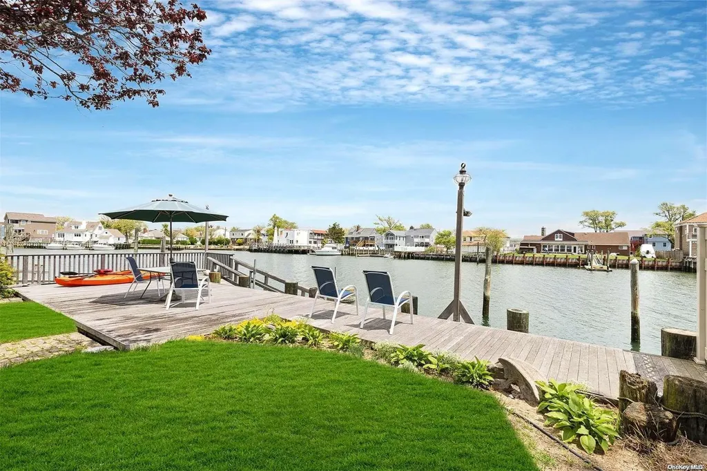 43 Prospect Street Freeport NY 11520