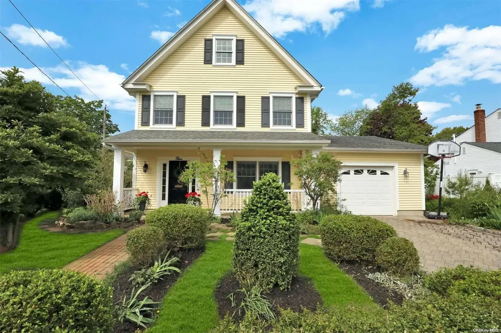 5 Candy Lane Syosset NY 11791
