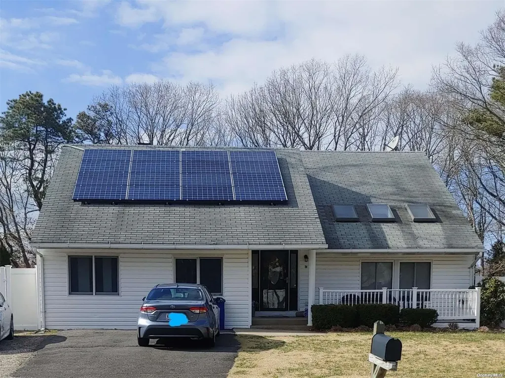 15 Folsom Lane Coram NY 11727