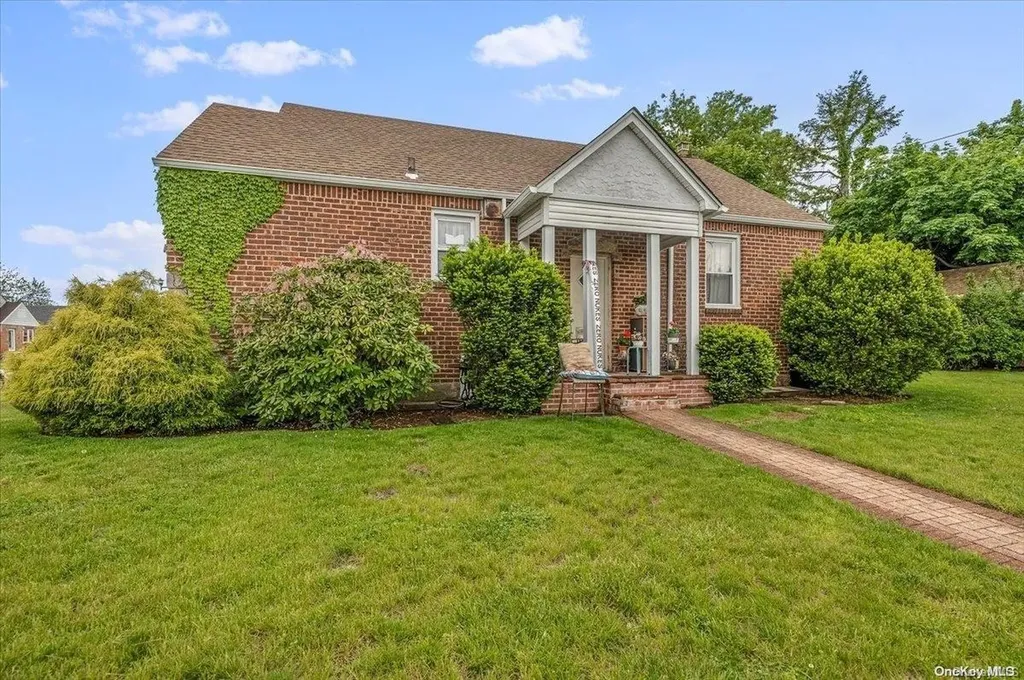 65 Sterling Road Elmont NY 11003