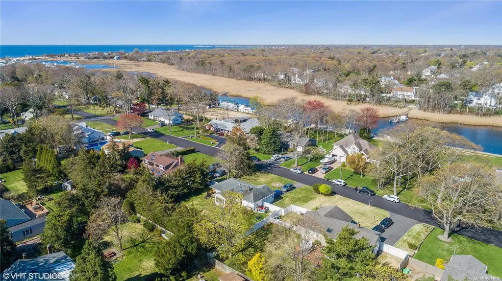 25 Evergreen Lane East Patchogue NY 11772