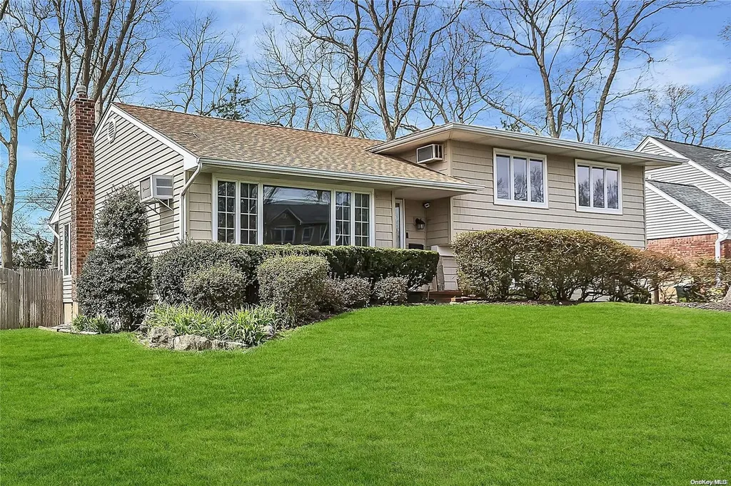 22 Simpson Drive Old Bethpage NY 11804