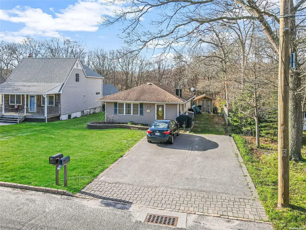156 Meadowmere Avenue Mastic NY 11950