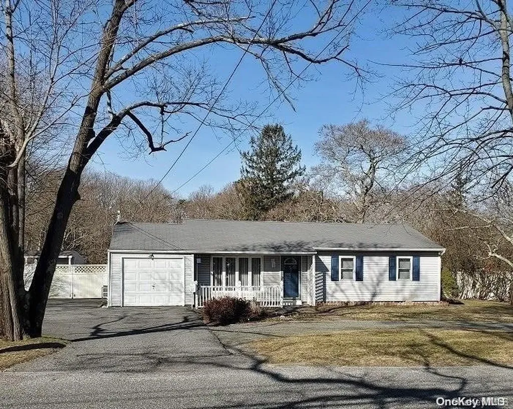 178 Orchard Road East Patchogue NY 11772