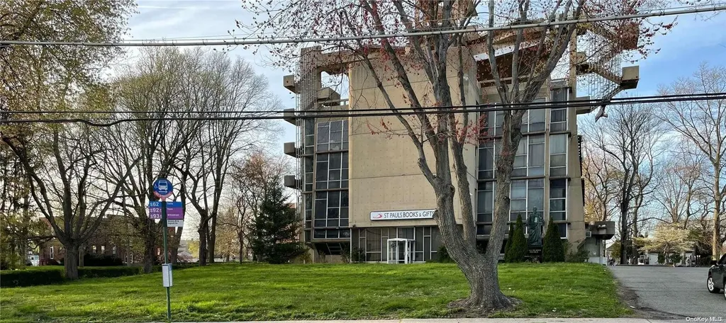 2187 Victory Boulevard Staten Island NY 10314