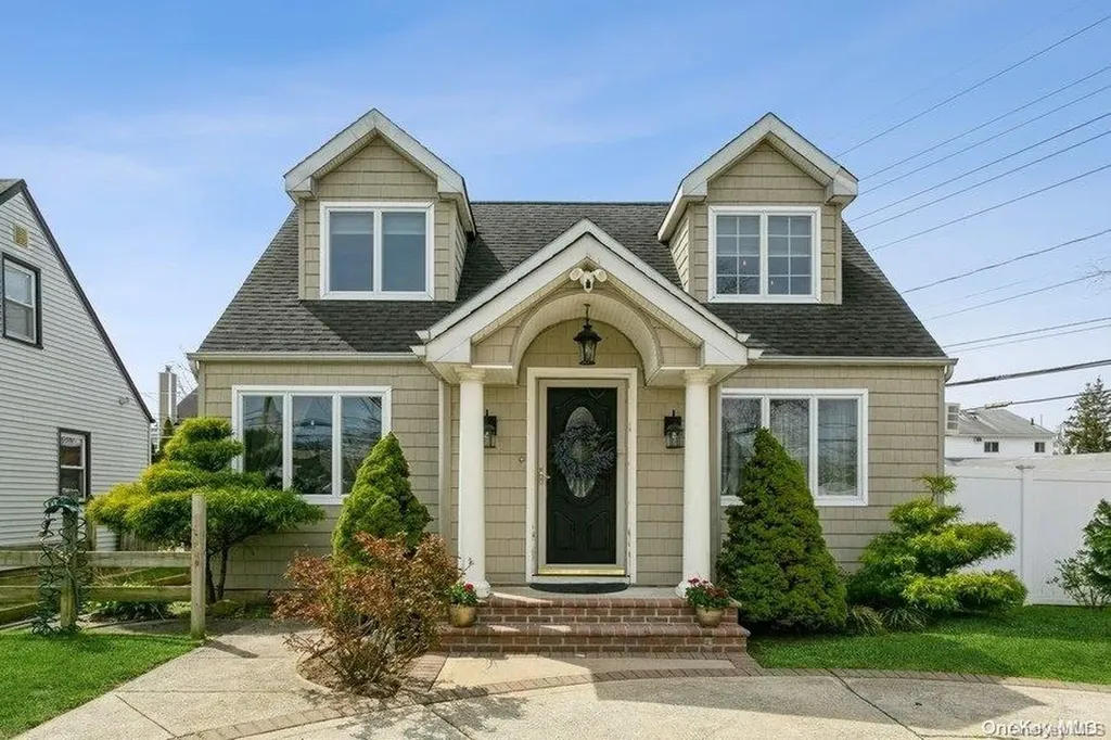 2 Jadwin Street Valley Stream NY 11581