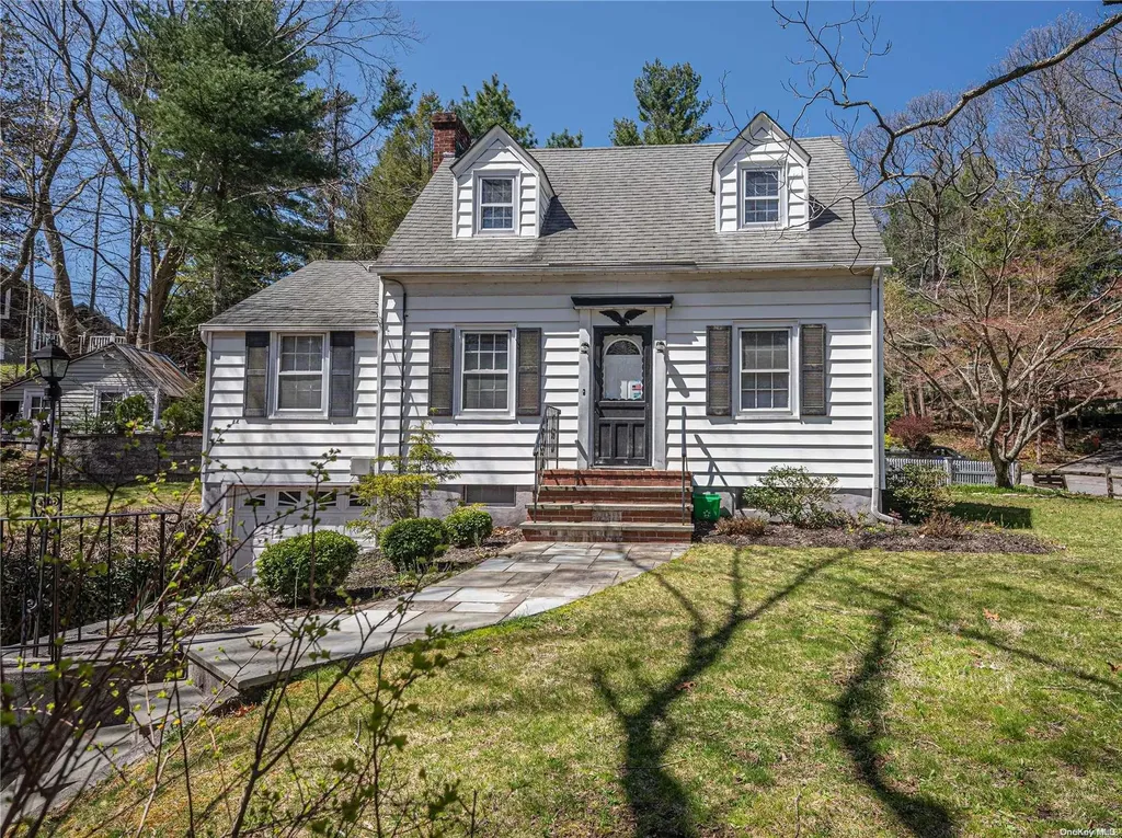 95 Oakside Road Smithtown NY 11787