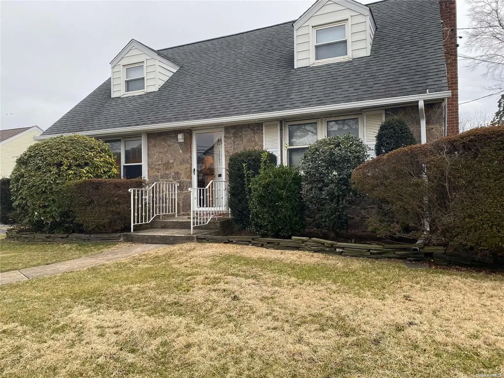 247 East Avenue Valley Stream NY 11580