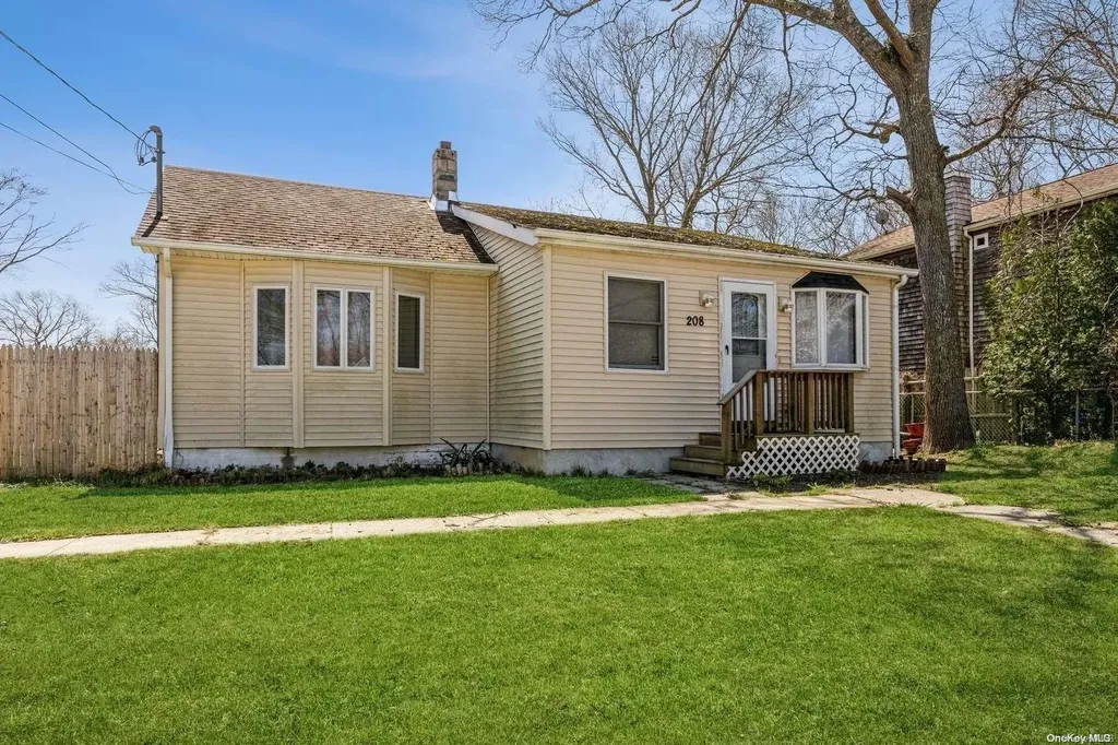 208 Moriches Avenue Mastic NY 11950