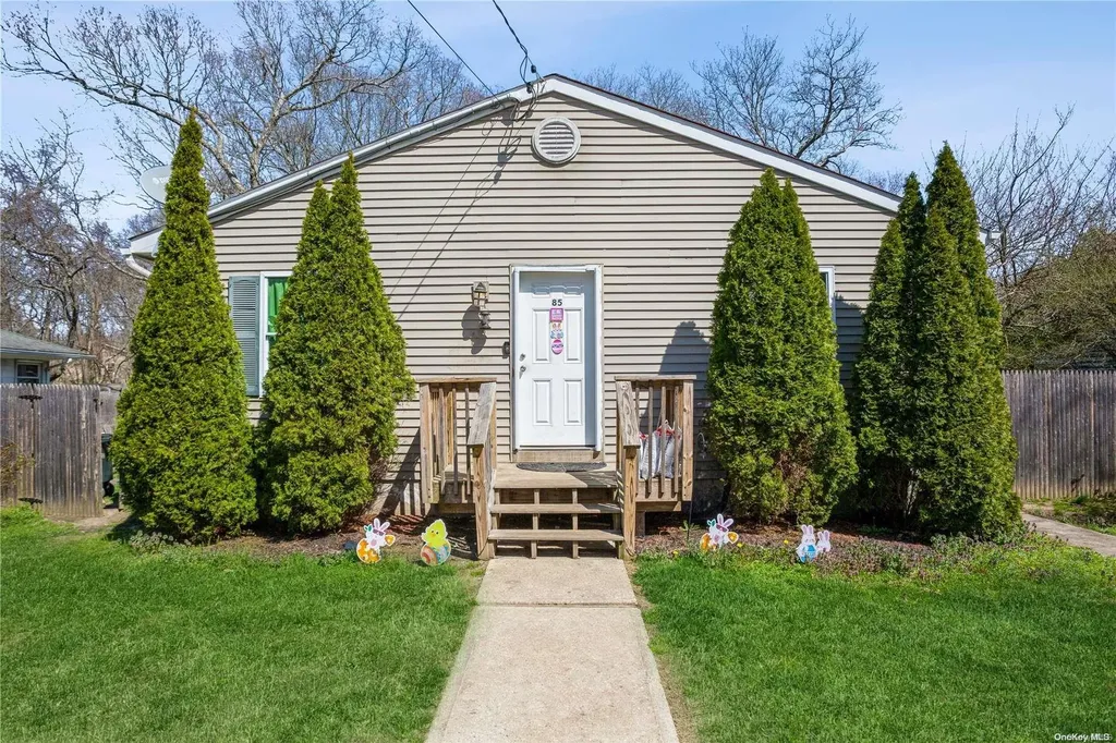 85 Flower Road Mastic Beach NY 11951