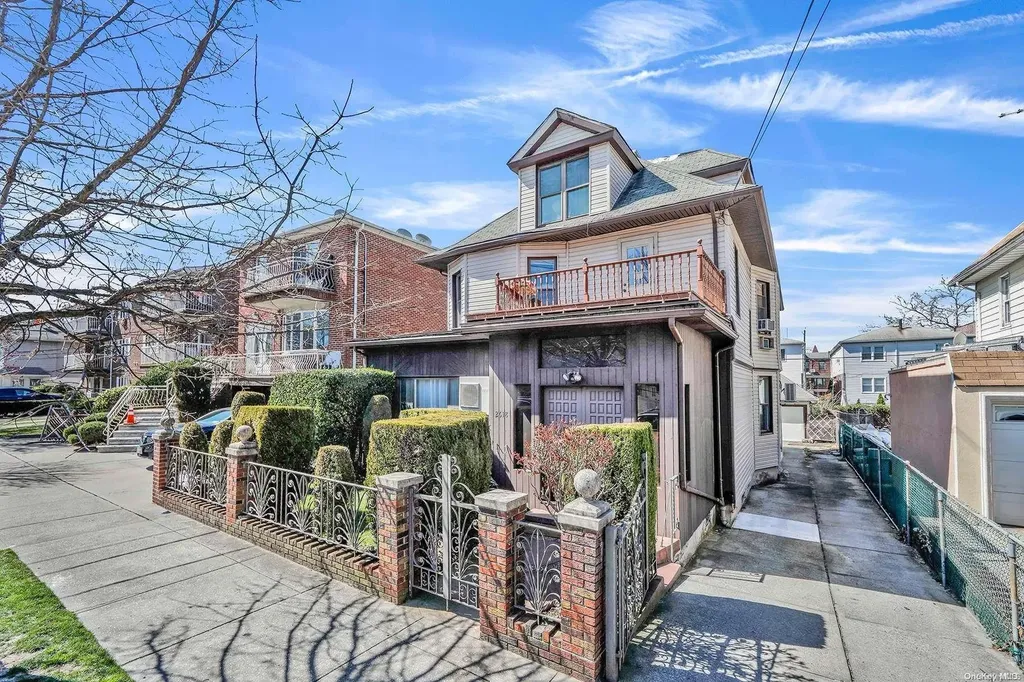 2618 E 26th Street Brooklyn NY 11235