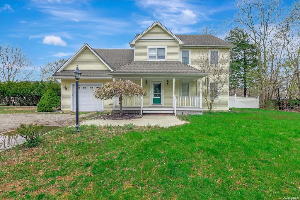 1524 Osborn Avenue Riverhead NY 11901