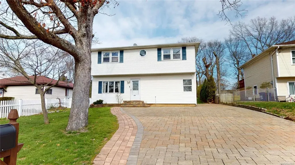 103 Rosemary Lane Centereach NY 11720