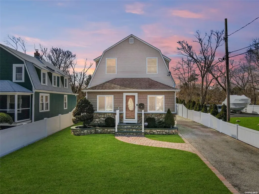 28 Gilbert Street Patchogue NY 11772