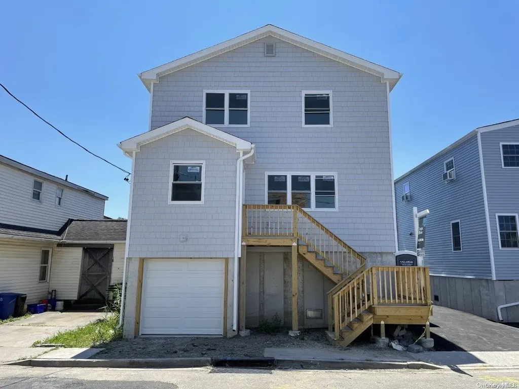656 Arthur Street Baldwin NY 11510