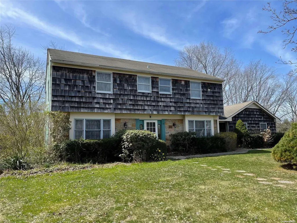 2 Tyburn Lane South Setauket NY 11720