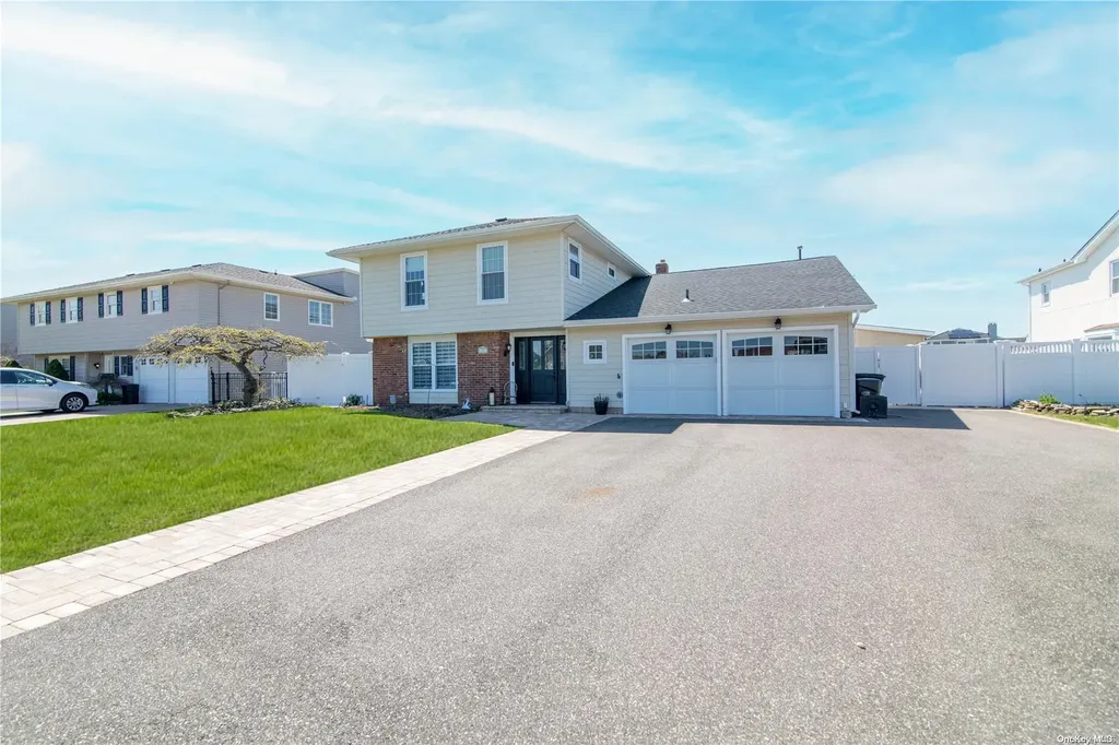 106 Anchorage Drive West Islip NY 11795