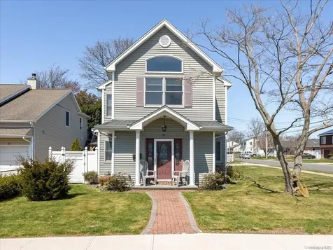 29 North Plaza Amity Harbor NY 11701