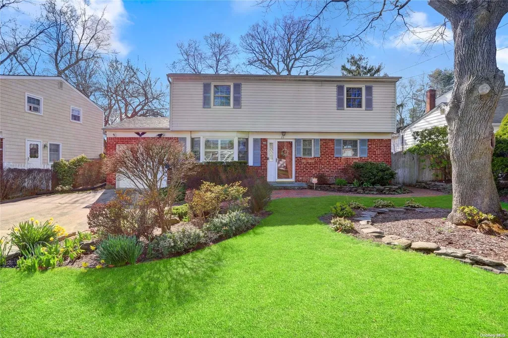 23 Skyview Place Melville NY 11747