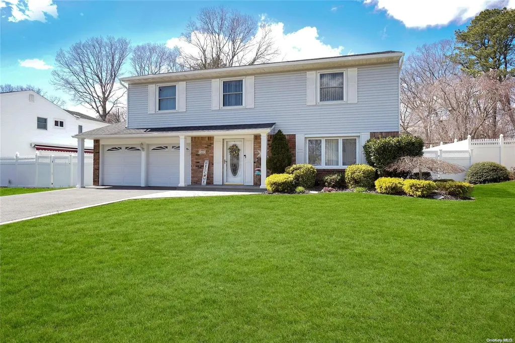 42 Roy Drive Nesconset NY 11767