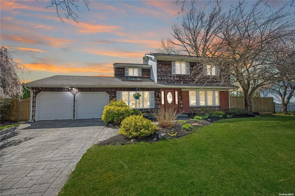 18 Northgate Drive Greenlawn NY 11740