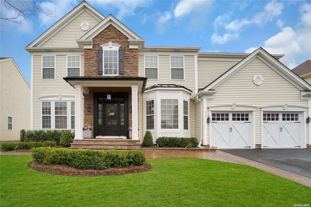 13 Pinehurst Drive Mount Sinai NY 11766