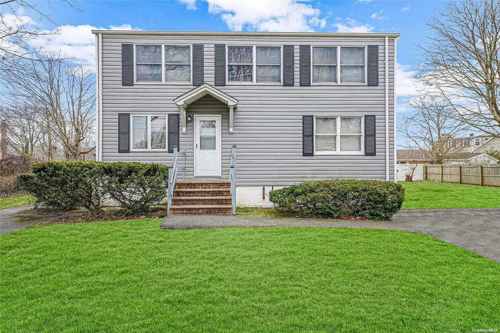 211 Clinton Avenue East Patchogue NY 11772