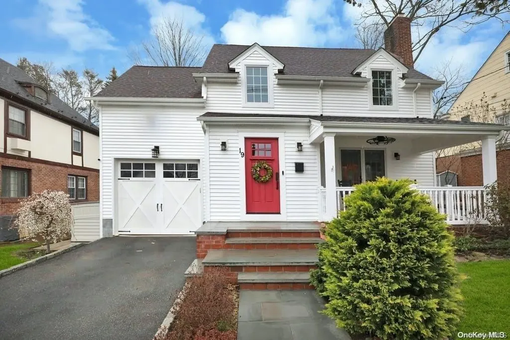 19 Westminster Road Great Neck NY 11020