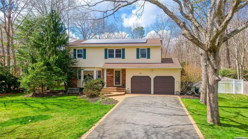 243 Seneca Avenue Dix Hills NY 11746