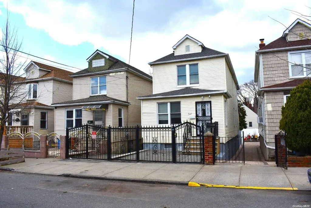 547 Beach Avenue Bronx NY 10473